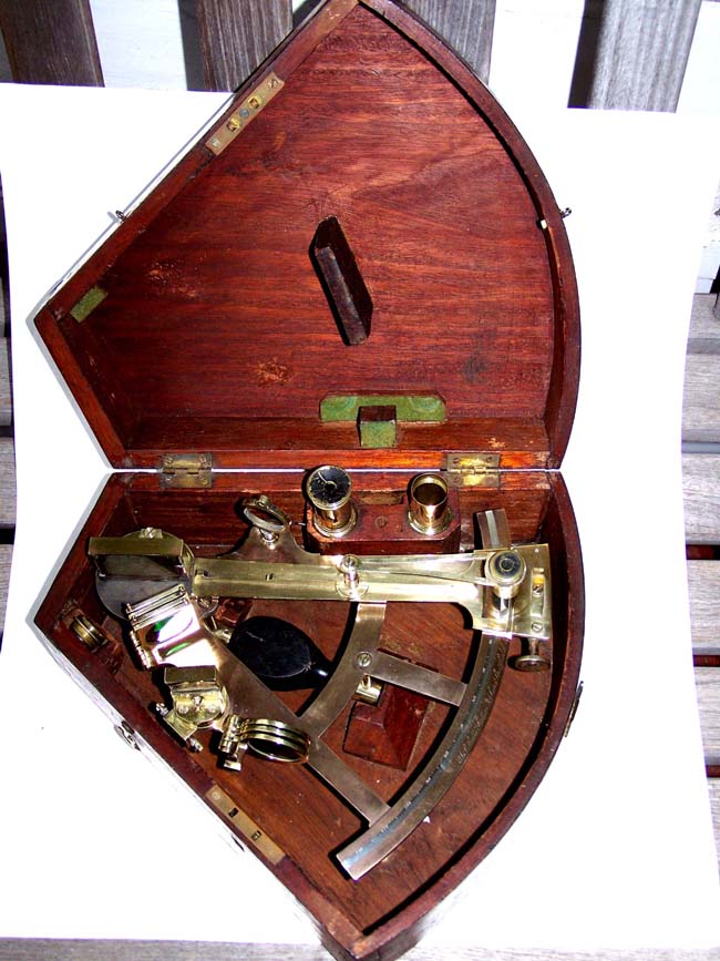 A 19th century cased bronze framed Sextant by 'J.P. Cutts, Sutton & Son, Sheffield and London' circa 1850. — image 2